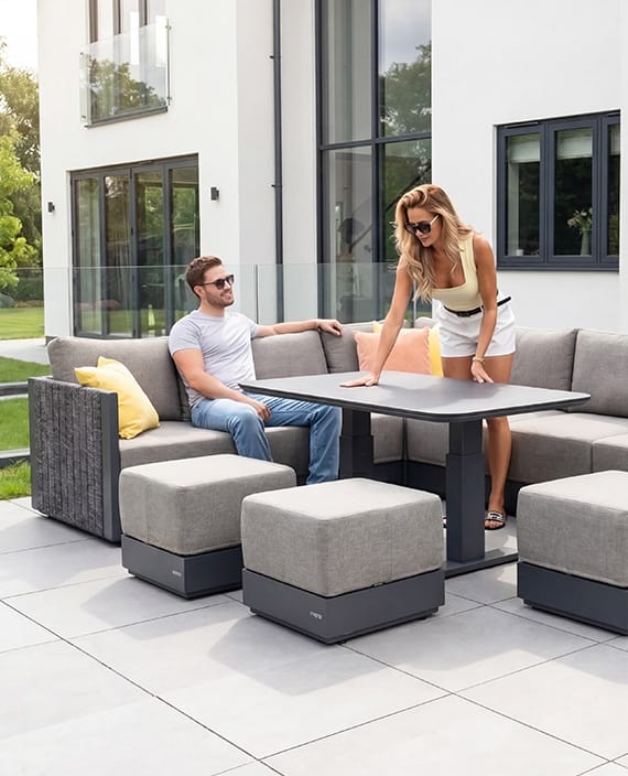 Corner Sets With Rising Table