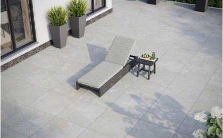 Calma Single Sunlounger With Bellaire Table