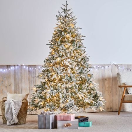 Snowmass 7ft 210cm Premium Pre Lit White Christmas Tree with 500 LED Lights
