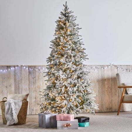 Breckenridge 7ft 210cm White Pre Lit Slim Christmas Tree with 500 LED Lights
